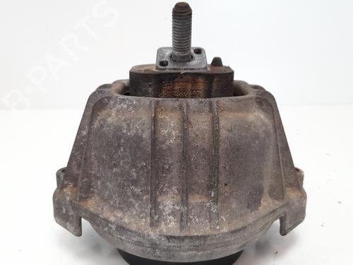 Used Engine mount BMW 1 (E87) 130 i (265 hp) 12777347