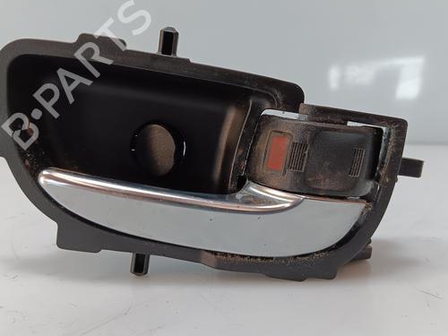 Used Front right interior door handle TOYOTA YARIS (_P13_) 1.5 Hybrid (NHP130_) (101 hp) 21377752
