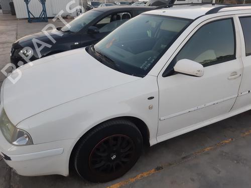 Left headlight SKODA OCTAVIA I Combi (1U5) 1.9 TDI | BP30709662C28 