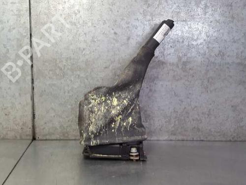 Used Hand brake RENAULT TRAFIC II Bus (JL) 1.9 dCI 100 (JL0C) (101 hp) 12697722
