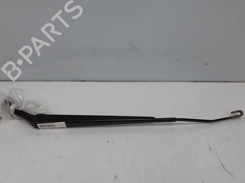 Used Front windshield wiper arm Front windshield wiper arm TOYOTA AVENSIS Saloon (_T25_) 2.0 D-4D (ADT250_, ADT250R) (126 hp) 36048991 36048991