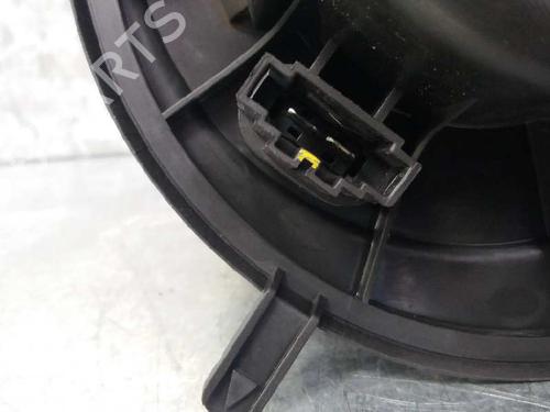 Heater blower motor VW GOLF VI (5K1) 1.6 TDI | BP12704667M62 