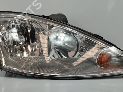 Used Right headlight FORD FOCUS I (DAW, DBW) 1.8 TDCi (100 hp) 32292742