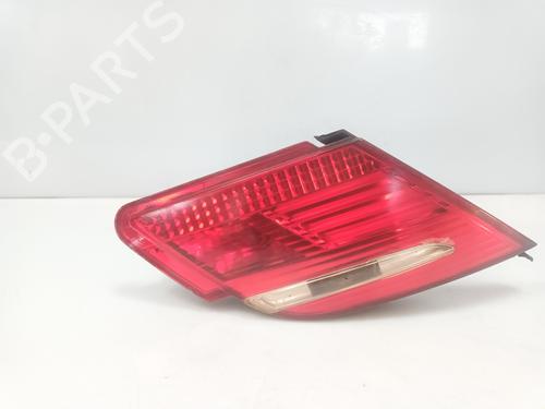 Heckleuchte links hinten für BMW 7 (E65, E66, E67) 730 Ld (231 hp) 32342065