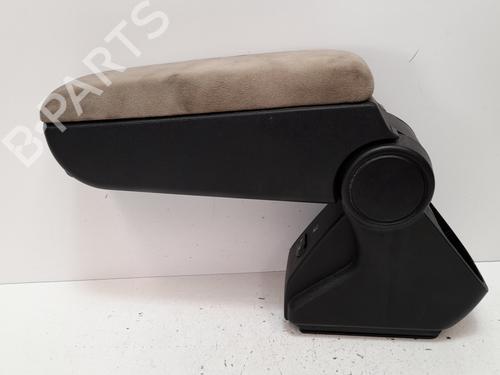 Armrest / Center console FIAT LINEA (323_, 110_) 1.3 D Multijet (323AXB11, 323AXB1A) (90 hp) 12783779