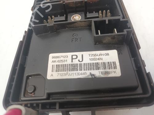 Fuse box CHEVROLET AVEO / KALOS Saloon (T250, T255)  | BP19487688E1 