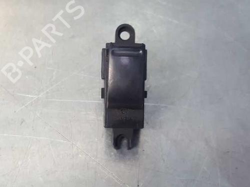 Used Right rear window switch Right rear window switch NISSAN PRIMERA Hatchback (P12) 2.2 dCi (139 hp) 12712433 12712433