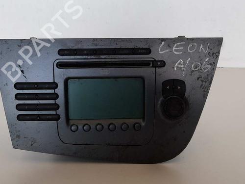 Used Radio SEAT LEON (1P1) 1.9 TDI (105 hp) 12766064