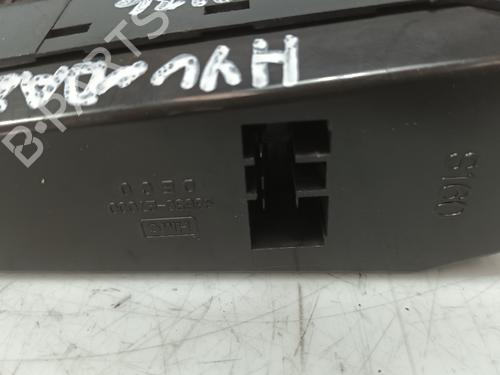 Right front window switch HYUNDAI COUPE I (RD)  | BP22504887I26 
