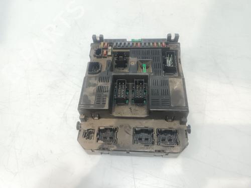 Used Fuse box PEUGEOT 307 (3A/C) 2.0 HDi 90 (90 hp) 31571448