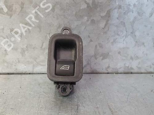 Used Right rear window switch Right rear window switch VOLVO V50 (545) 2.0 D (136 hp) 12683971 12683971