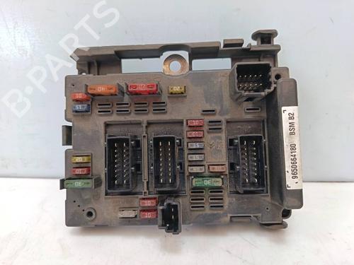 Used Fuse box Fuse box PEUGEOT 206 Hatchback (2A/C) 1.4 LPG (75 hp) 40451747 40451747