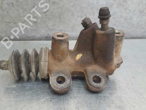 Koblingscylinder TOYOTA RAV 4 II (_A2_) 2.0 4WD (ACA21, ACA20) (150 hp) 13972458