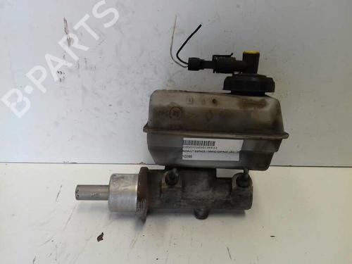 Used Brake master cylinder RENAULT ESPACE III (JE0_) 2.2 dCi (JE0K) (130 hp) 12732663
