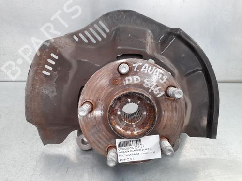 Used Right front steering knuckle TOYOTA AURIS (_E15_) [2006-2012]  12772704
