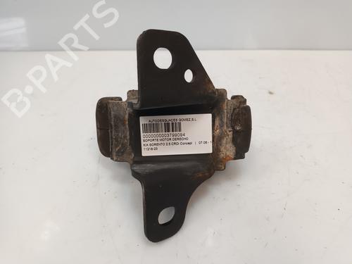 Used Engine mount KIA SORENTO I (JC) 2.5 CRDi 4WD (140 hp) 19417533