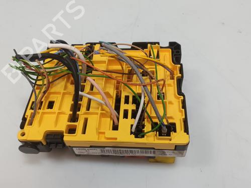 Fuse box PEUGEOT 208 I (CA_, CC_) 1.2 VTI 82 | BP27468207E1 