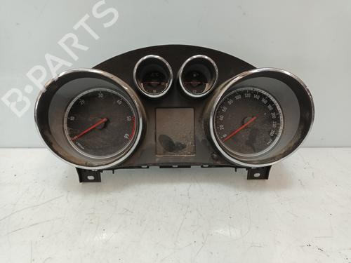 Used Instrument cluster OPEL INSIGNIA A (G09) 2.0 CDTI (68) (131 hp) 19581756