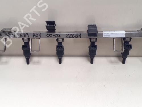 Used Injection rail BMW 5 (E39) 520 i (170 hp) 12766112