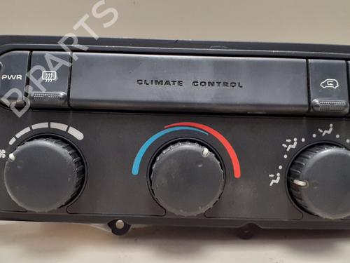 Used Climate control CHRYSLER VOYAGER IV (RG, RS) 2.5 CRD (141 hp) 12686811