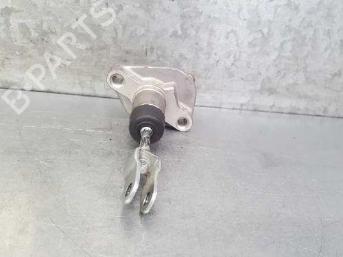 Clutch slave cylinder NISSAN PRIMERA (P11) 2.0 TD | BP13970492M113