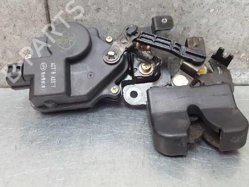 Used Tailgate lock KIA CERATO I Saloon (LD) 2.0 (143 hp) 12685920