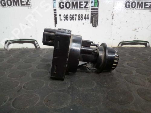 Used Headlight switch OPEL MONTEREY A (M92) 3.1 TD (UBS69D, UBS69G) (114 hp) 12812235