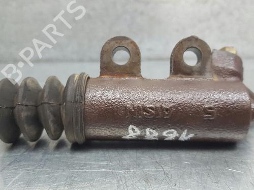 Clutch slave cylinder TOYOTA AVENSIS Estate (_T25_) 2.2 D-4D (ADT251_, ADT251R) | BP13985809M113 