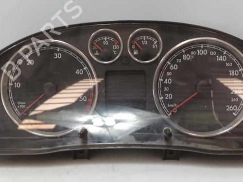 Kombinert Instrument VW PASSAT B5.5 (3B3) 1.9 TDI (130 hp) 18964191
