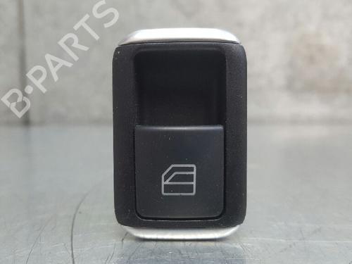 Højre bagtil elrude kontakt MERCEDES-BENZ A-CLASS (W176) A 200 CDI / d (176.008) (136 hp) 12741462