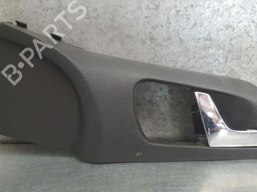 Front right interior door handle SKODA OCTAVIA I (1U2) 1.9 TDI (90 hp) 12738984