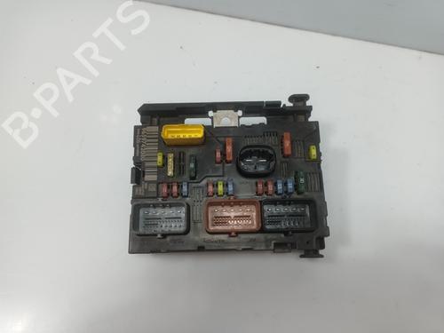 Used Fuse box Fuse box PEUGEOT 307 Break (3E) 1.6 HDi 110 (109 hp) 33238846 33238846