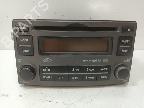 Used Radio KIA CARENS III MPV (UN) 2.0 CRDi 140 (140 hp) 17484078