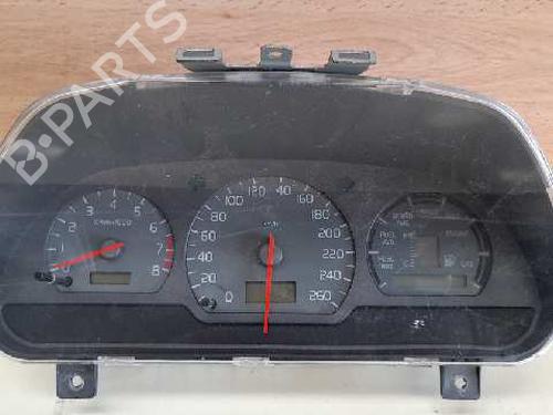 Used Instrument cluster VOLVO V40 Estate (645) 2.0 (136 hp) 12697505