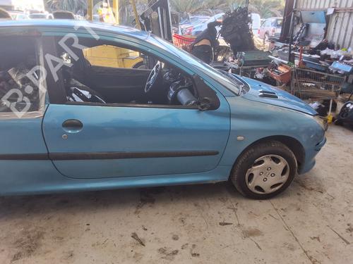 Right headlight PEUGEOT 206 Hatchback (2A/C) 1.9 D | BP32164430C29