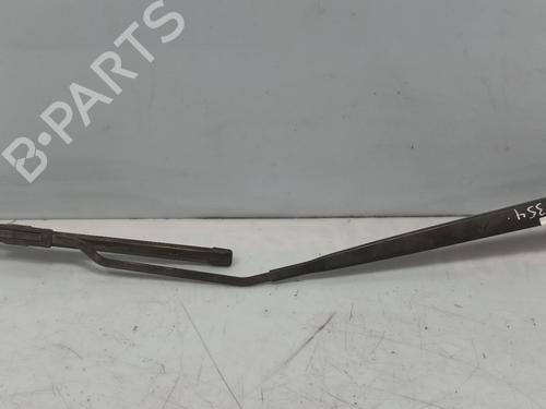 Used Front windshield wiper arm RENAULT MEGANE IV Hatchback (B9A/M/N_) 1.5 dCi 110 (B9A3) (110 hp) 28438735