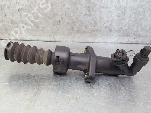 Clutch slave cylinder PEUGEOT 407 (6D_) 2.0 (6DRFNB, 6DRFNE) | BP13976716M113 