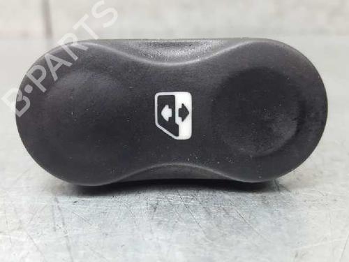 right-front-window-switch-dacia-sandero-8200602227-8200602227-2008-12780527 main image