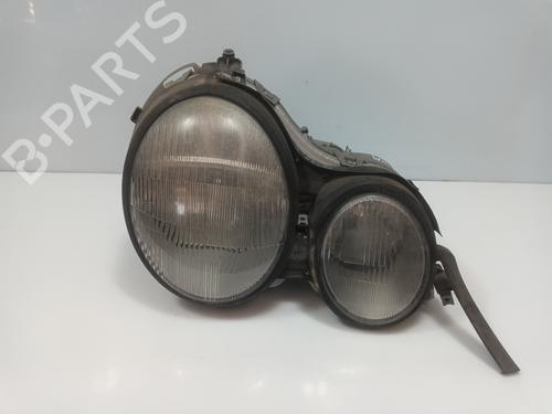 Used Right headlight Right headlight MERCEDES-BENZ E-CLASS (W210) E 250 Turbo-D (210.015) (150 hp) 34126298 34126298