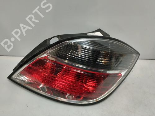 Used Right taillight OPEL ASTRA H (A04) [2004-2014]  32017991