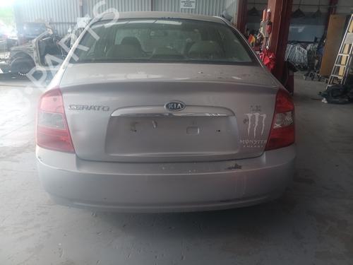 Clutch pedal KIA CERATO I Saloon (LD) 1.6 | BP32188023I13