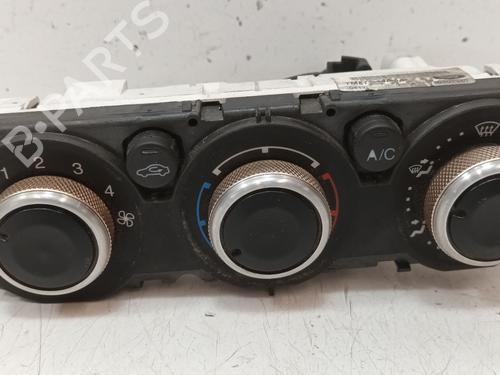 Commande Chauffage FORD FOCUS II Convertible 2.0 (145 hp) 17240335