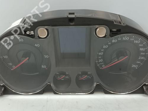 Używane Zestaw wskaźników / Licznik VW PASSAT B6 (3C2) [2005-2011]  29983839