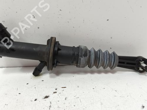 Used Clutch slave cylinder RENAULT MEGANE III Grandtour (KZ0/1) 1.5 dCi (KZ09, KZ0D, KZ1G, KZ29, KZ14, KZ1W, KZ10, KZ1F,... (110 hp) 15986741