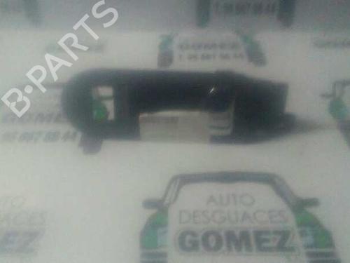 Used Front right interior door handle Front right interior door handle 12796414 12796414