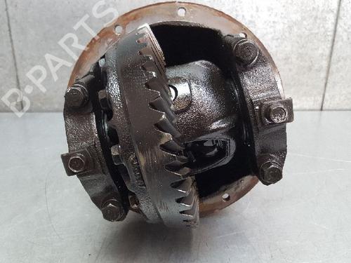Rear differential MITSUBISHI DELICA / SPACE GEAR 2.4 (PA4W, PB4W, PC4W) | BP18486561M24