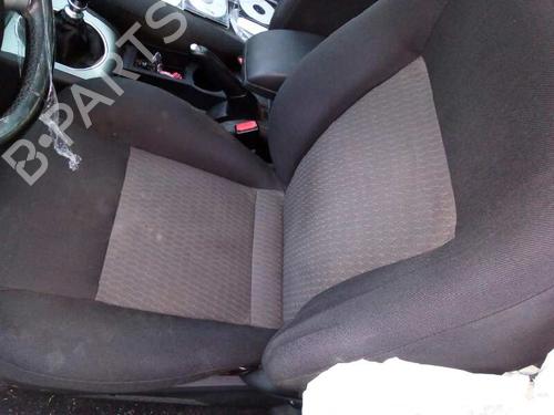 Achsschenkel links vorne FORD MONDEO III (B5Y) 1.8 16V | BP12751836M25 