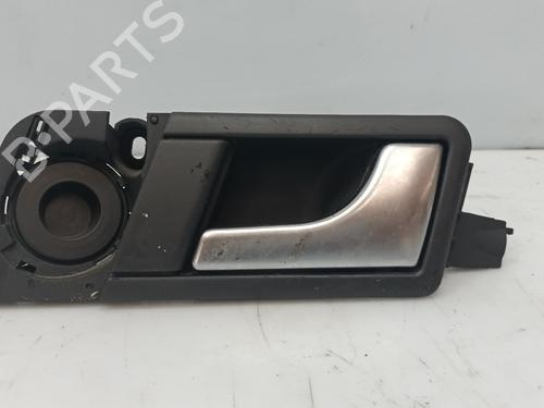 Højre bagtil invendig håndtag Højre bagtil invendig håndtag AUDI A2 (8Z0) 1.4 (75 hp) 36670086 36670086