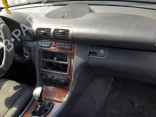 Fuse box MERCEDES-BENZ C-CLASS (W203) C 220 CDI (203.006) | BP16036445E1 