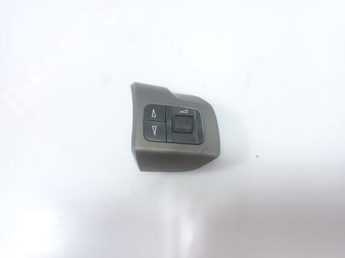 Used Steering wheel controls Steering wheel controls OPEL ASTRA H (A04) [2004-2014] 33860940 33860940
